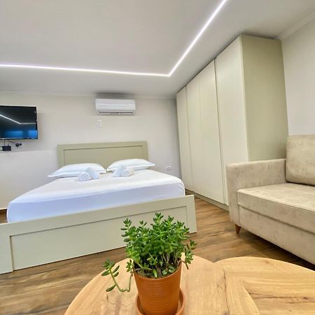 Flors Apartments Durres Ngoại thất bức ảnh