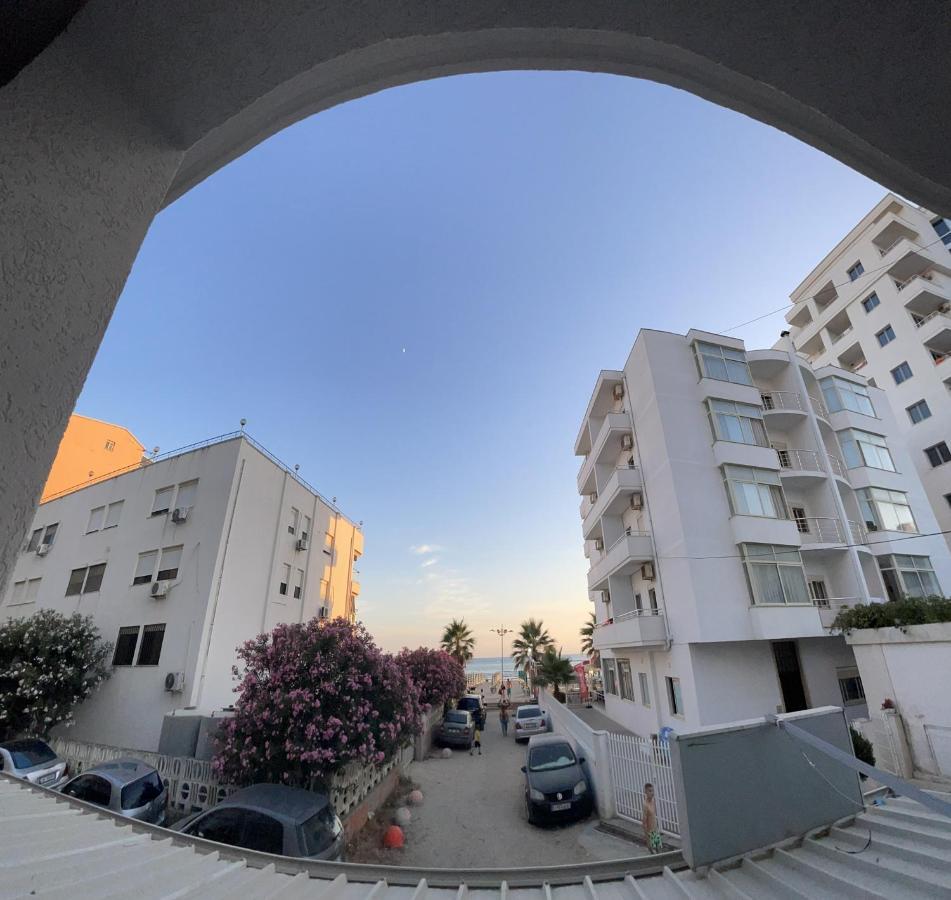 Flors Apartments Durres Ngoại thất bức ảnh