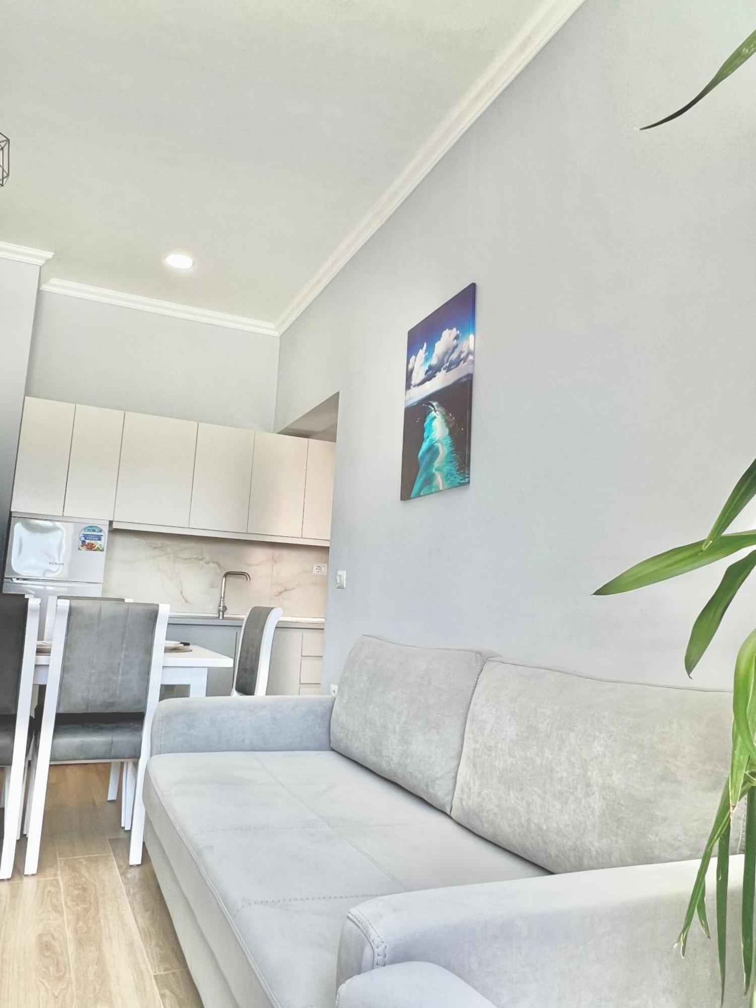 Flors Apartments Durres Ngoại thất bức ảnh