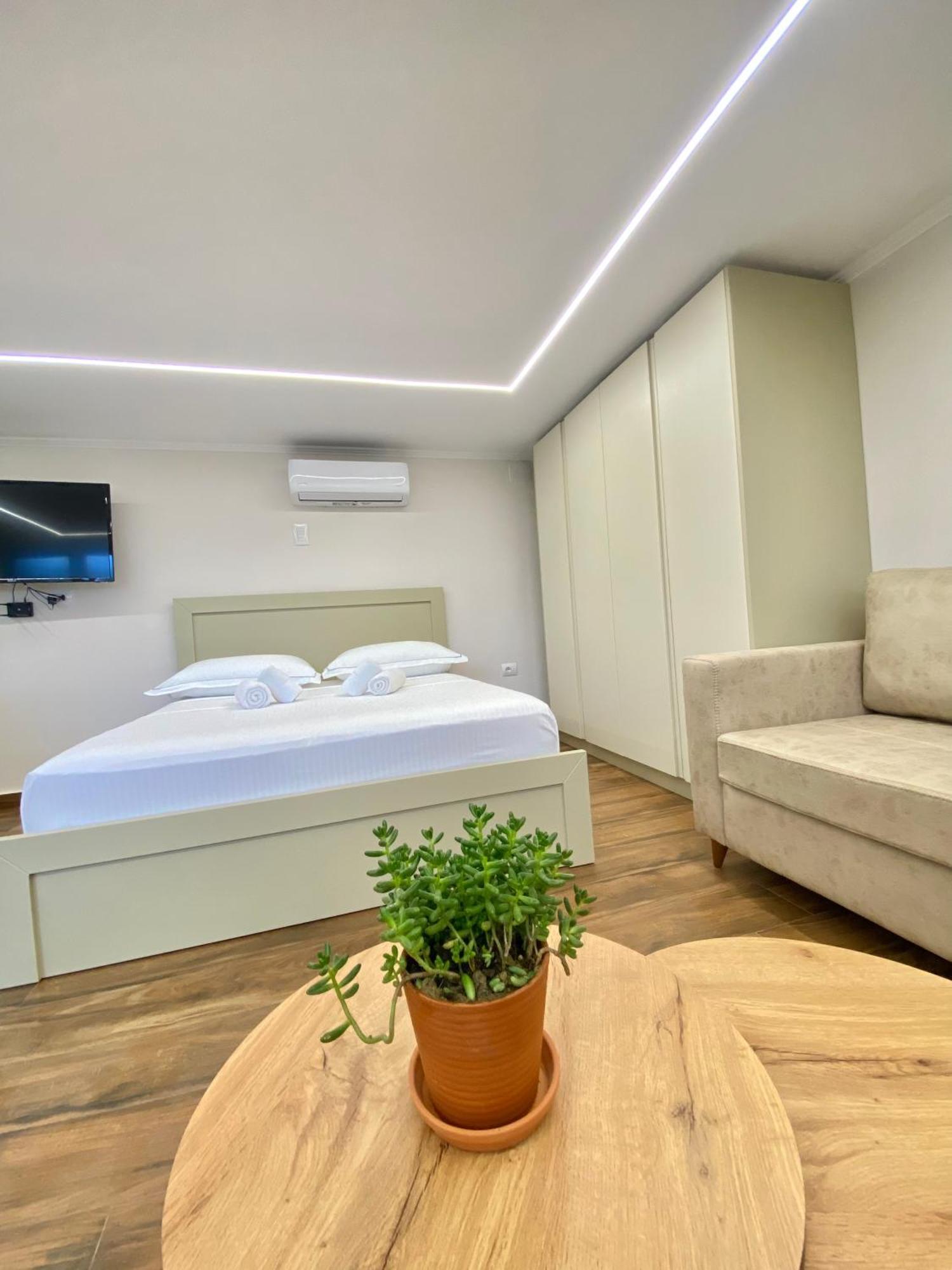 Flors Apartments Durres Ngoại thất bức ảnh