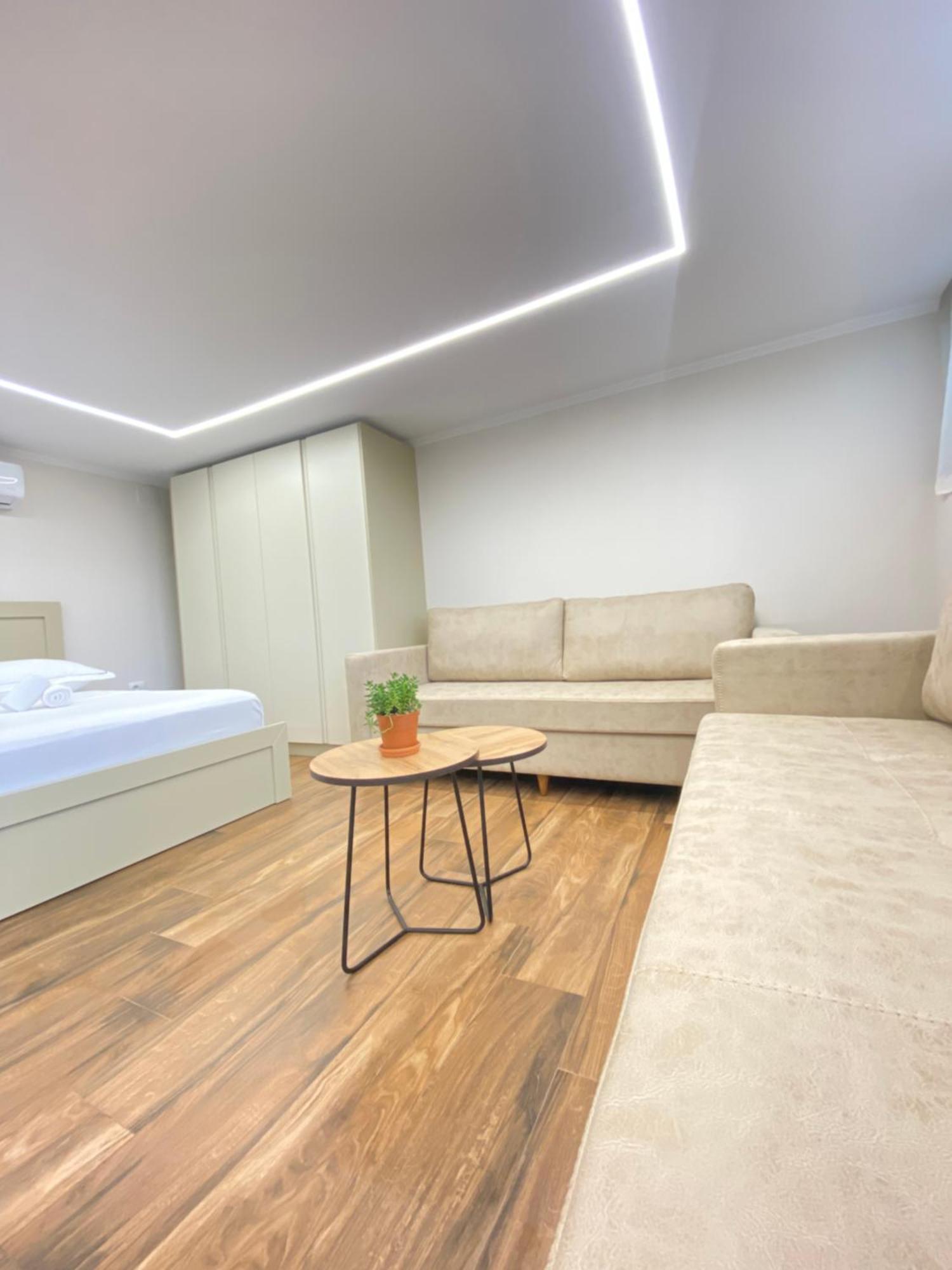 Flors Apartments Durres Ngoại thất bức ảnh