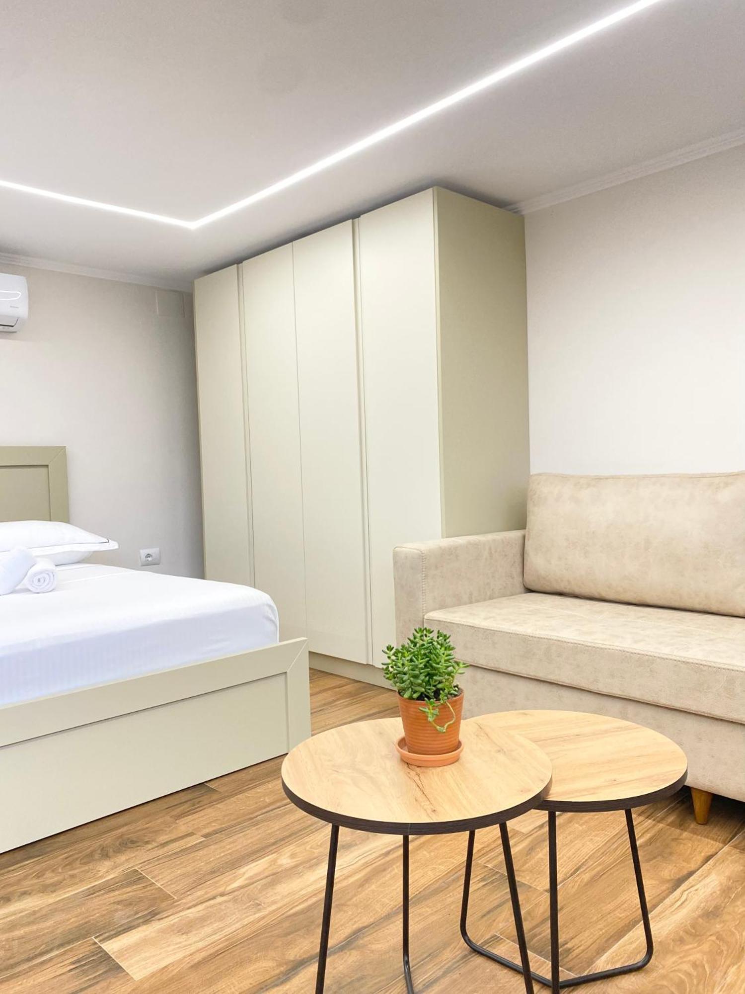 Flors Apartments Durres Ngoại thất bức ảnh